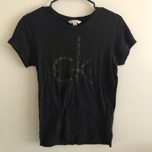 Black Calvin Klein T-shirt